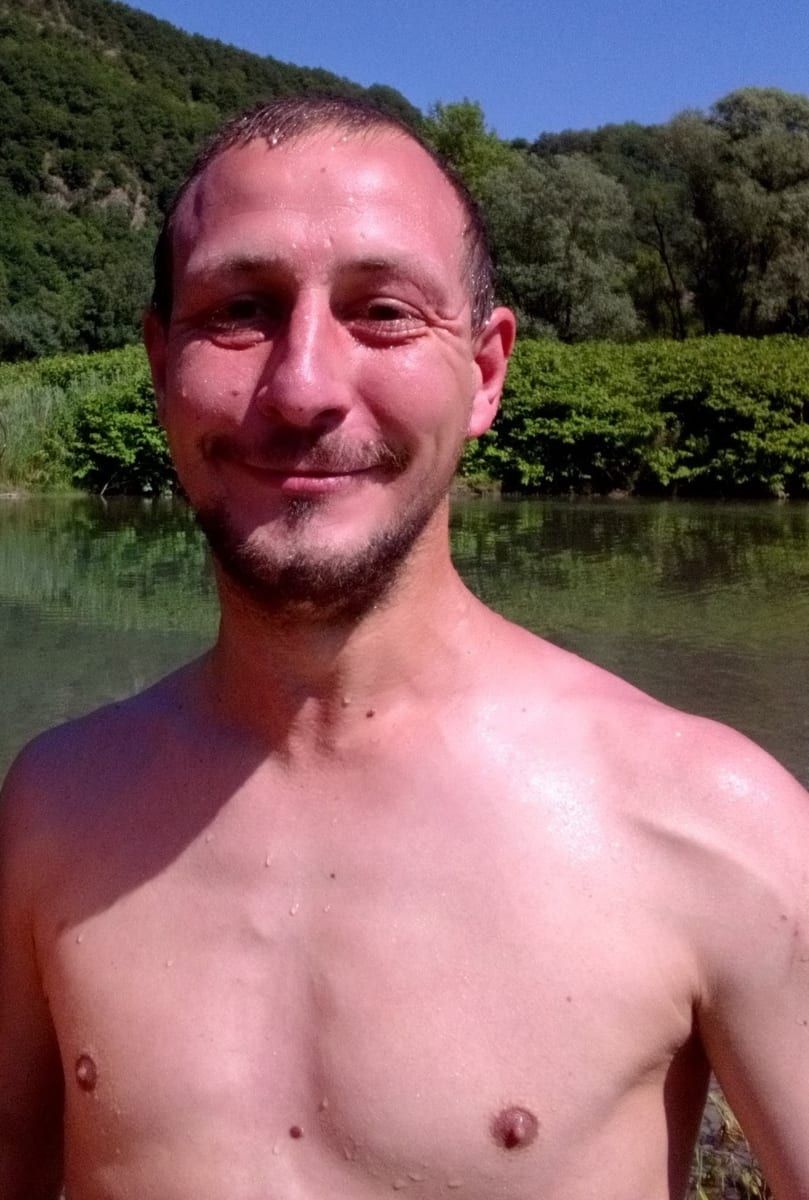 Profil de Fatha, 29 ans, Cruising gay à Lamarche (Québec)