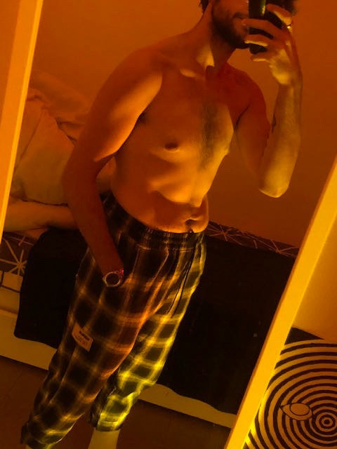Profil de Leny, 34 ans, Cruising gay à Uashat (Québec)
