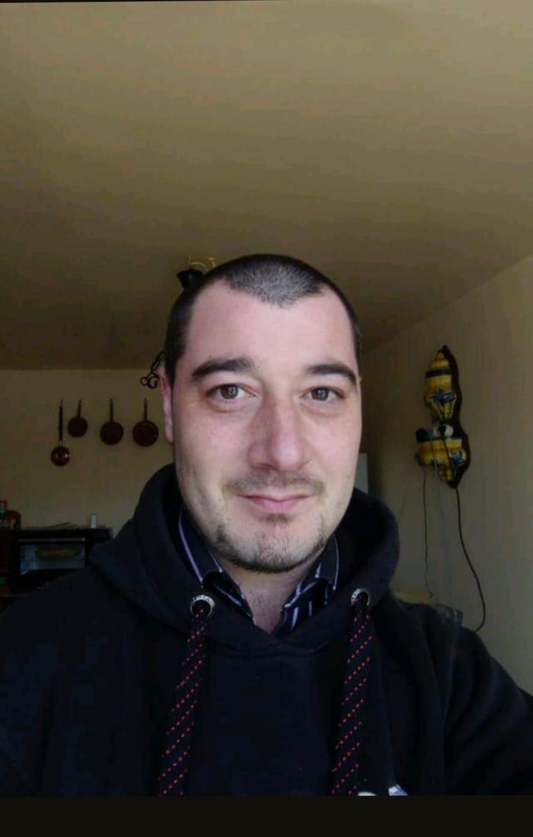 Mactar - Cruising gay à Valcourt Profil de Mactar, 24 ans, Cruising gay à Valcourt (Québec)