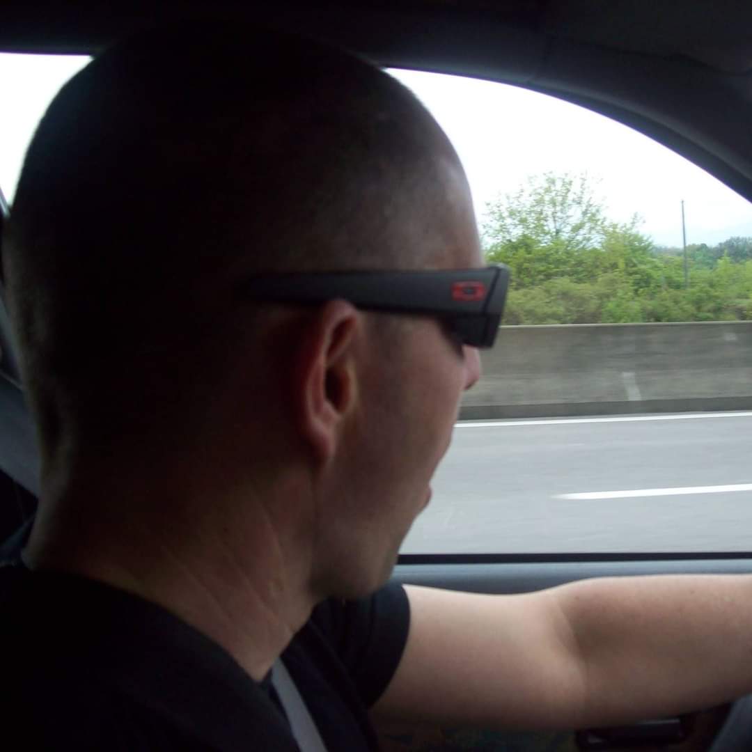 Swany - Cruising gay à Sainte-Lucie-des-Laurentides Profil de Swany, 30 ans, Cruising gay à Sainte-Lucie-des-Laurentides (Québec)