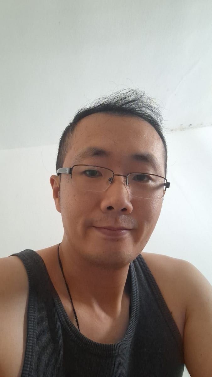 Profil de Loukman, 29 ans, Cruising gay à Bowman (Québec)