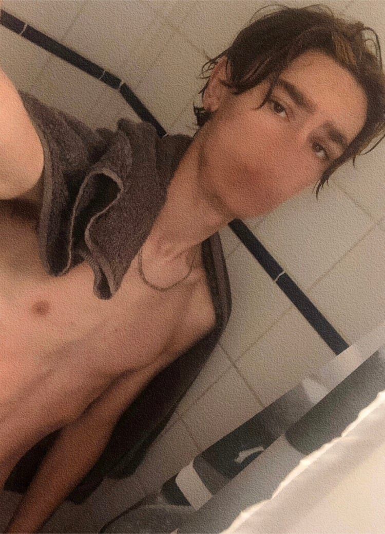 Profil de Louis-gabriel, 23 ans, Cruising gay à Rosemère (Québec)