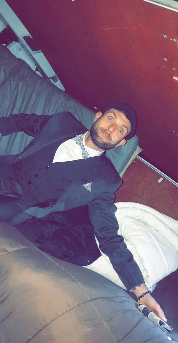 Stanyslas - Cruising gay à Sutton Profil de Stanyslas, 33 ans, Cruising gay à Sutton (Québec)