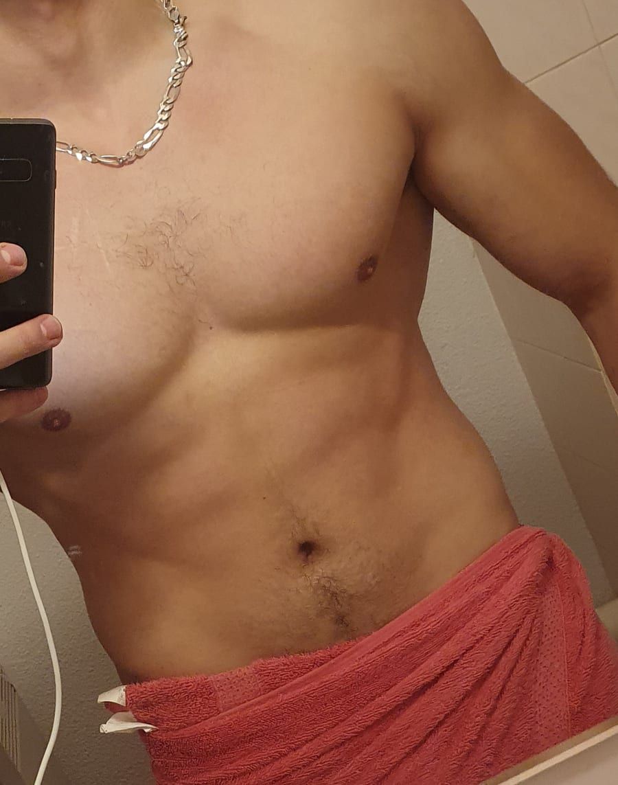 Djody - Cruising gay à Plessix Profil de Djody, 42 ans, Cruising gay à Plessix (Québec)
