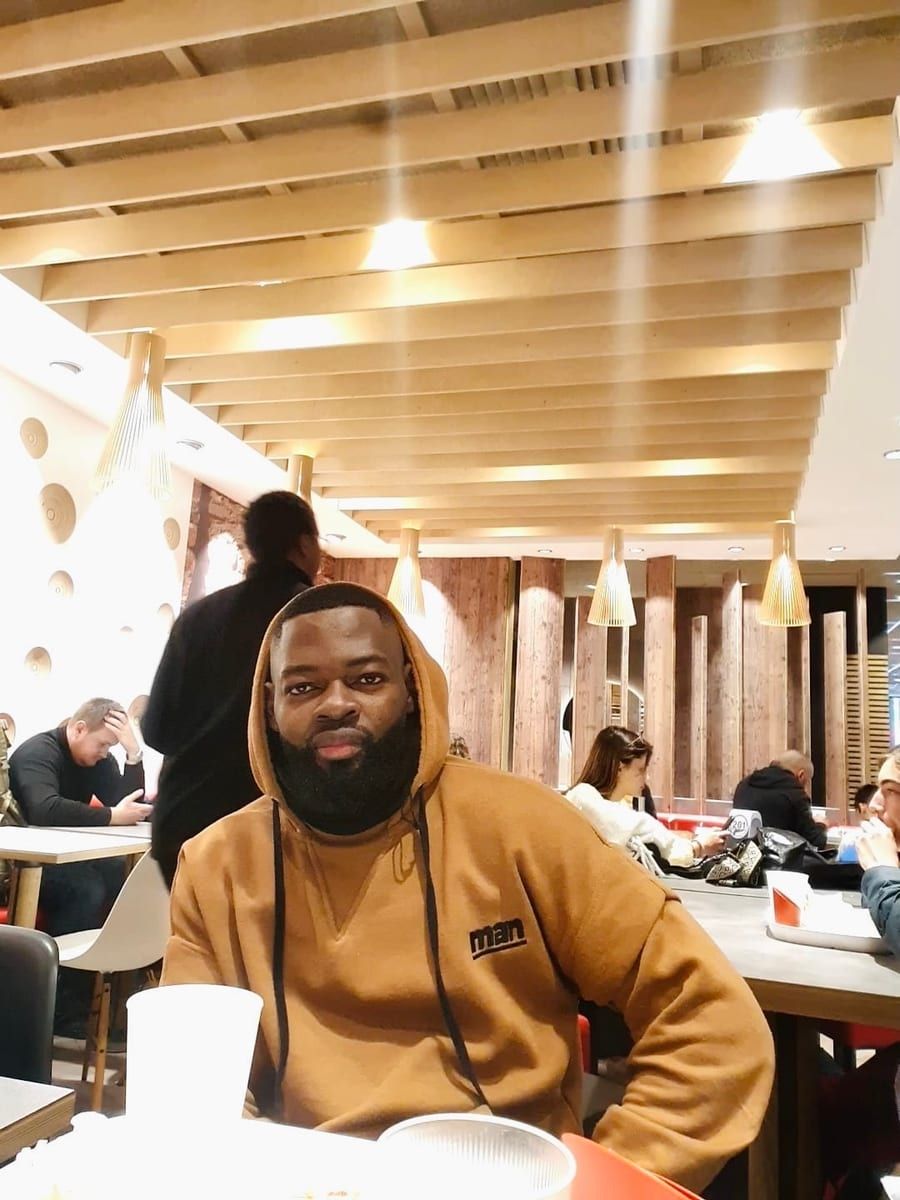 Profil de Tayron, 30 ans, Cruising gay à Mandeville (Québec)
