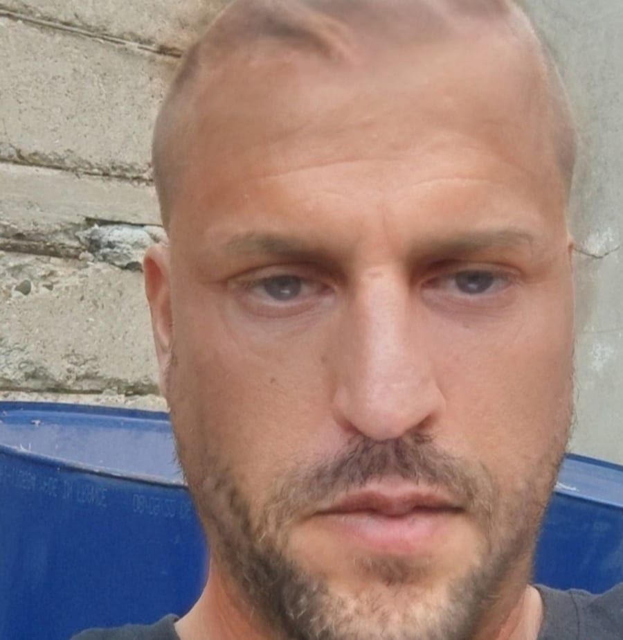 Saleh - Cruising gay à Rivière-Pentecôte Profil de Saleh, 31 ans, Cruising gay à Rivière-Pentecôte (Québec)