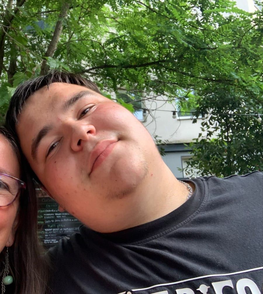 Profil de Chrislain, 29 ans, Cruising gay à Saint-Sévère (Québec)