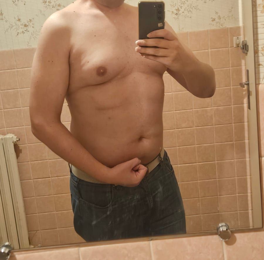 Houd - Cruising gay à Wemindji Profil de Houd, 37 ans, Cruising gay à Wemindji (Québec)