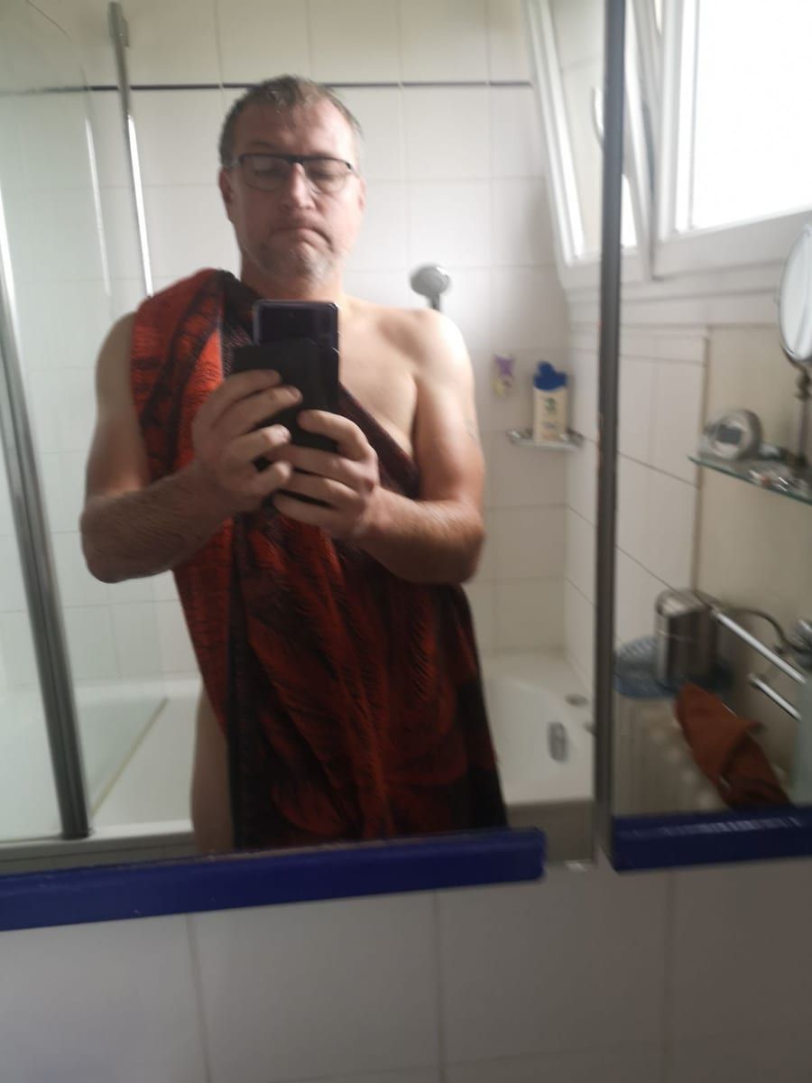 Ewald - Cruising gay à Yamaska Profil de Ewald, 32 ans, Cruising gay à Yamaska (Québec)