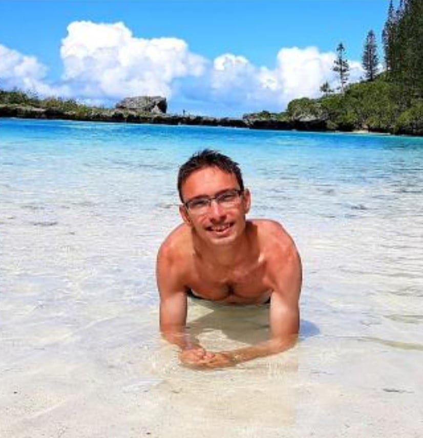 Profil de Elyesa, 28 ans, Cruising gay à Saint-Barnabé (Québec)
