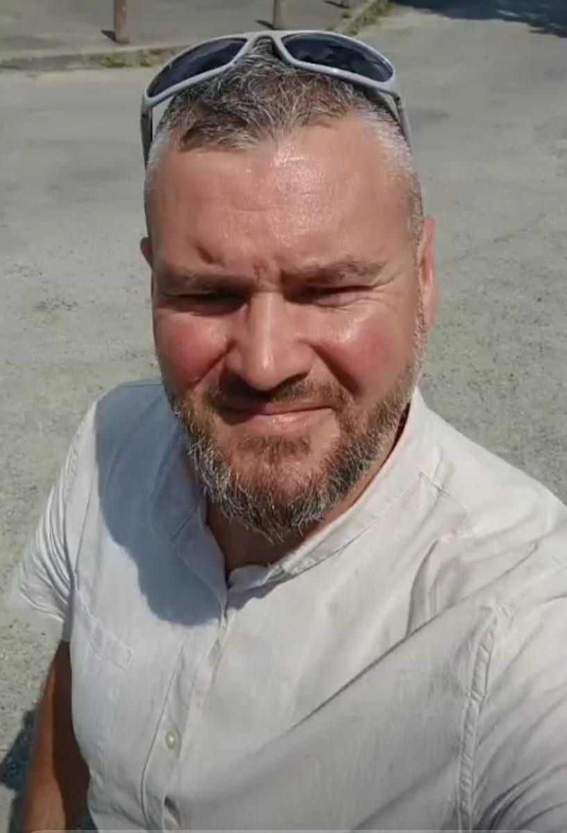 Profil de Merri, 24 ans, Cruising gay à Saint-Prosper-de-Champlain (Québec)
