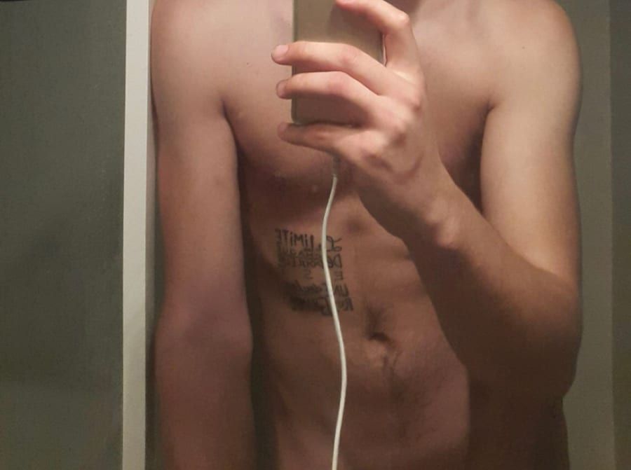Profil de Acheraf, 28 ans, Cruising gay à Acton Vale (Québec)