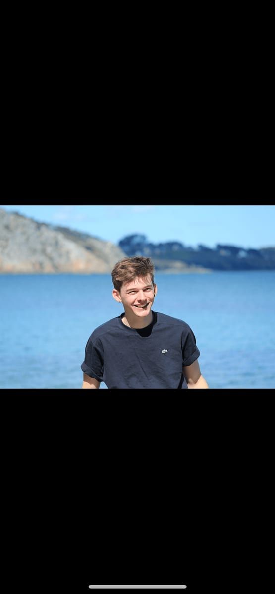 Dani - Cruising gay à Saint Andrews Profil de Dani, 23 ans, Cruising gay à Saint Andrews (Nouveau-Brunswick)