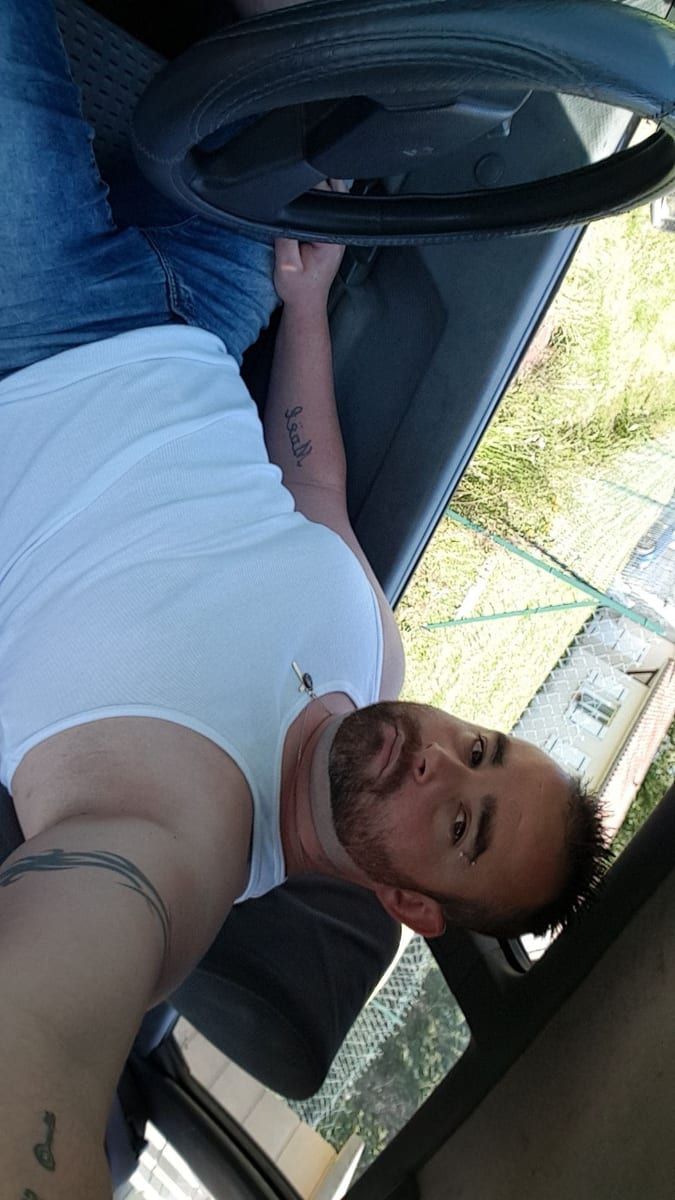 Yeli - Cruising gay à Tracy Profil de Yeli, 35 ans, Cruising gay à Tracy (Nouveau-Brunswick)