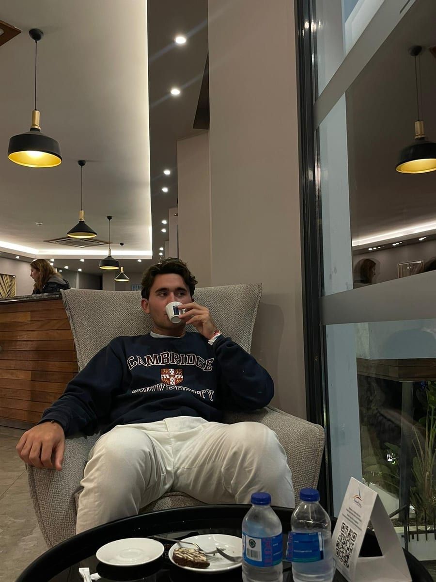 Profil de Andric, 25 ans, Cruising gay à Les Cèdres (Québec)