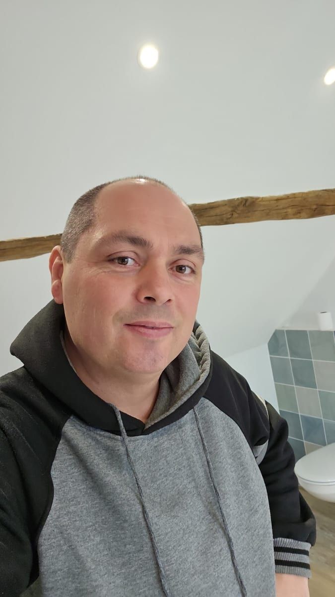 Profil de Réhan, 45 ans, Cruising gay à Malartic (Québec)