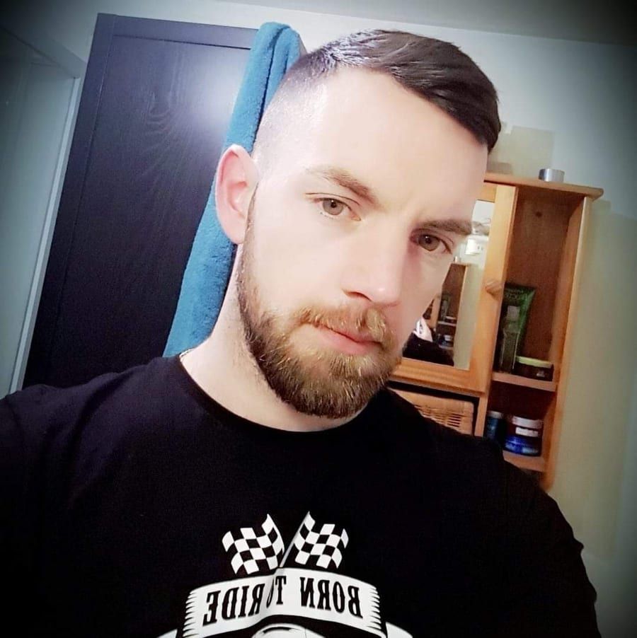 Profil de Massinissa, 29 ans, Cruising gay à Laval (Québec)