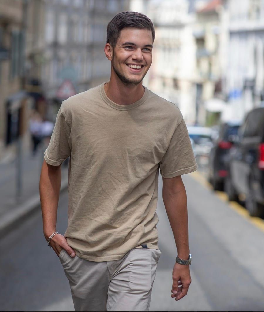 Rathana - Cruising gay à Rivière-Pentecôte Profil de Rathana, 33 ans, Cruising gay à Rivière-Pentecôte (Québec)