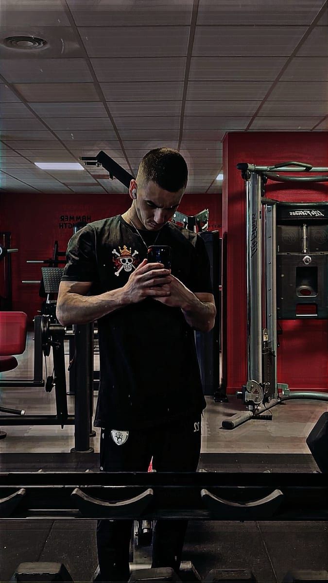 Profil de Gad, 42 ans, Cruising gay à Colombier (Québec)