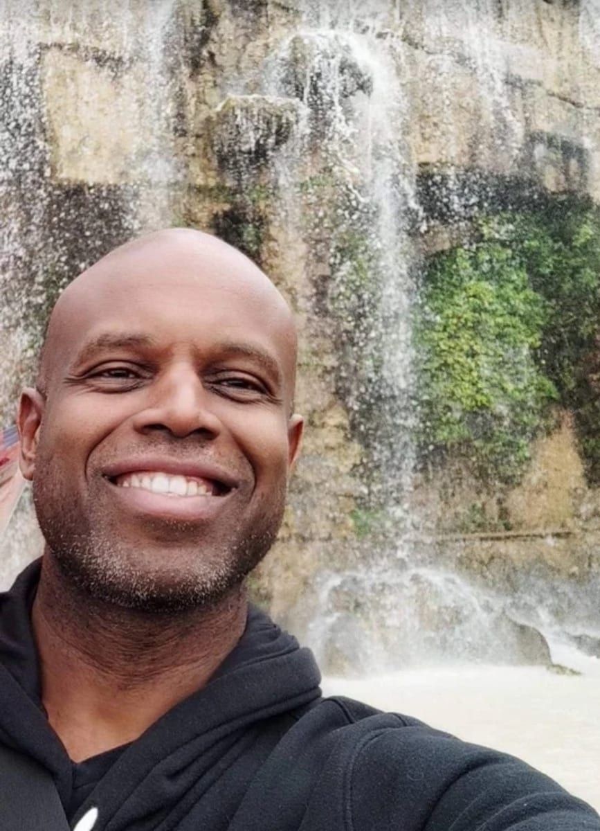 Profil de Davis, 42 ans, Cruising gay à Sainte-Luce (Québec)