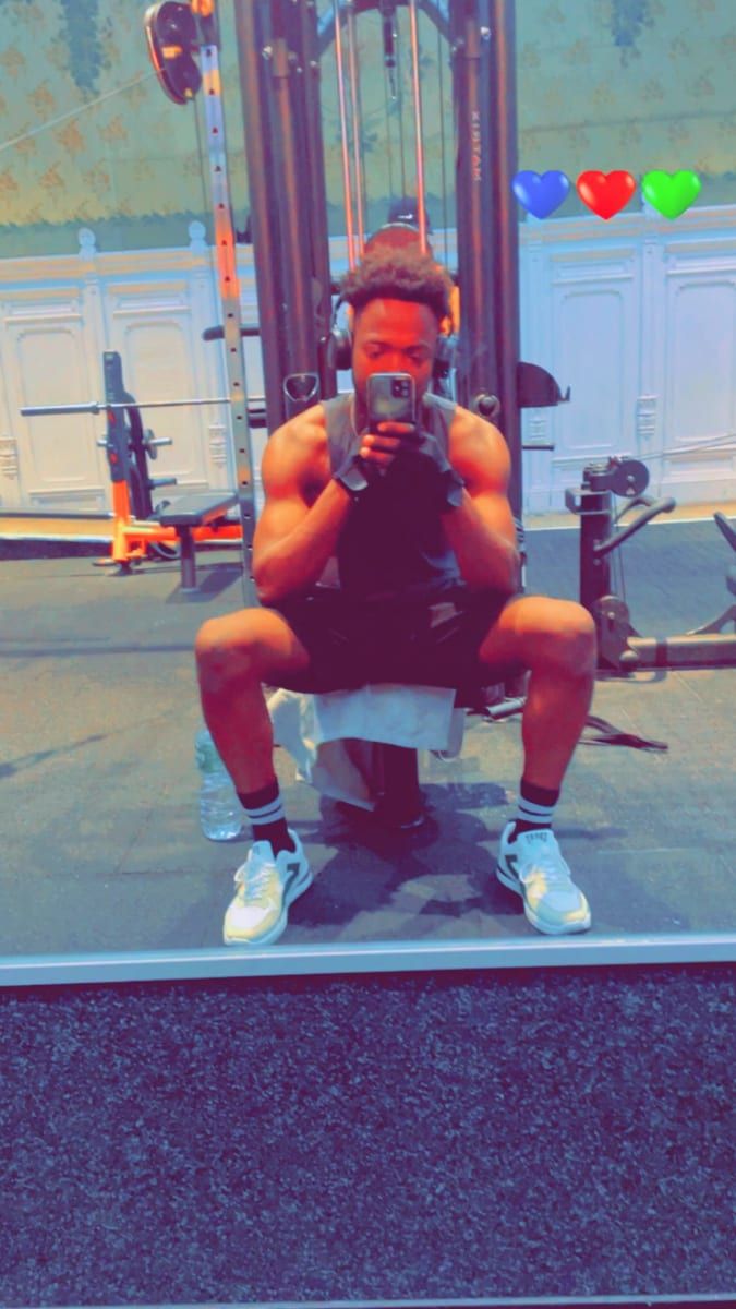 Profil de Elisha, 27 ans, Cruising gay à Hatley (Québec)