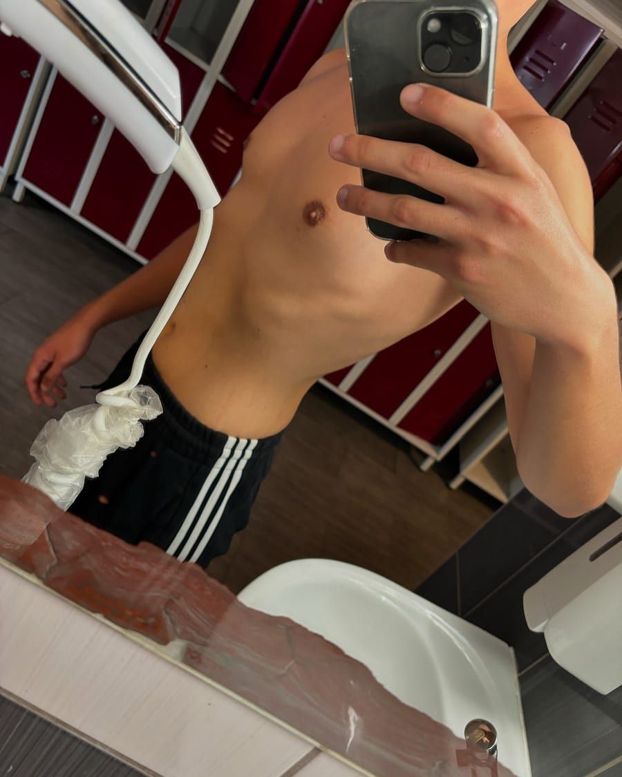 Sidy - Cruising gay à Tiny Profil de Sidy, 25 ans, Cruising gay à Tiny (Ontario)