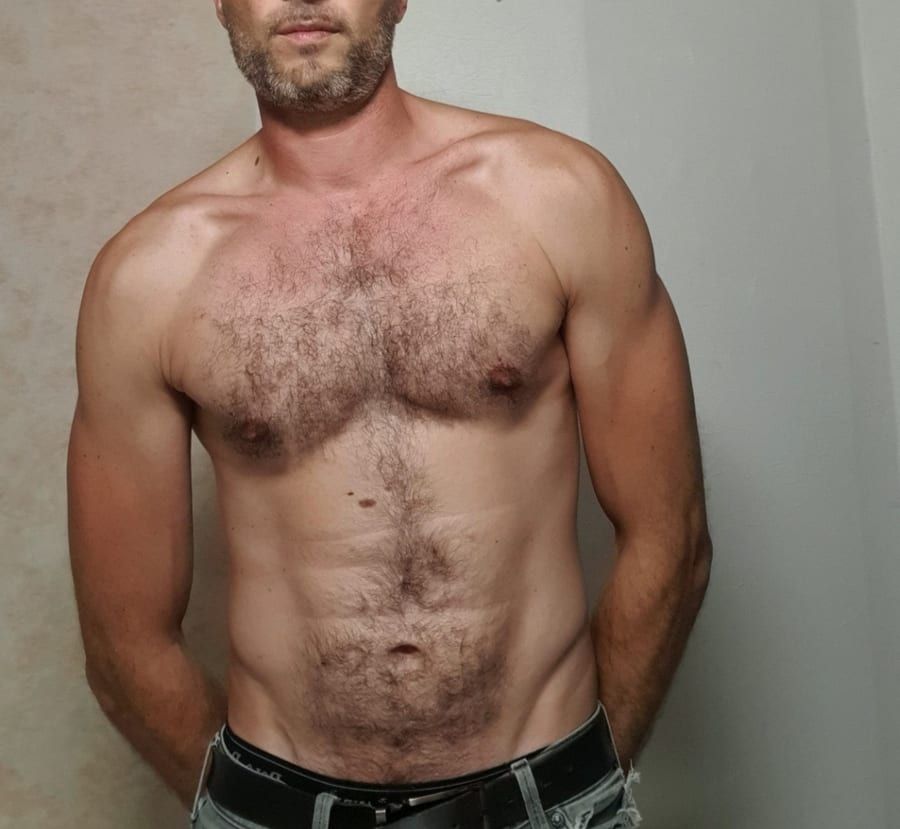 Judikael - Cruising gay à Saint-Edmond-les-Plaines Profil de Judikael, 25 ans, Cruising gay à Saint-Edmond-les-Plaines (Québec)