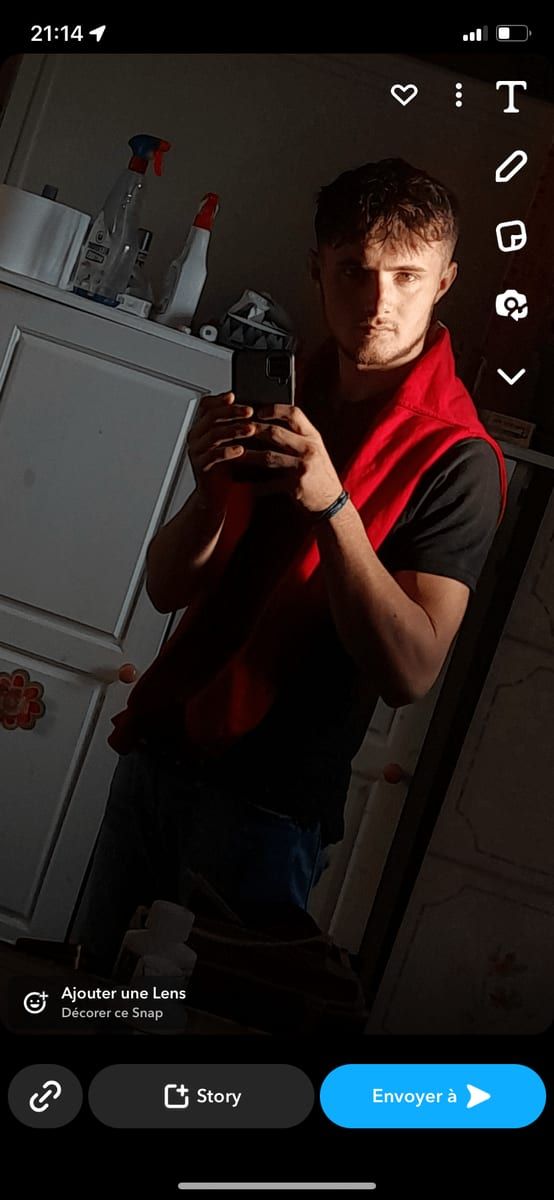 Profil de Yassim, 30 ans, Cruising gay à Saint-Eugène-de-Guigues (Québec)