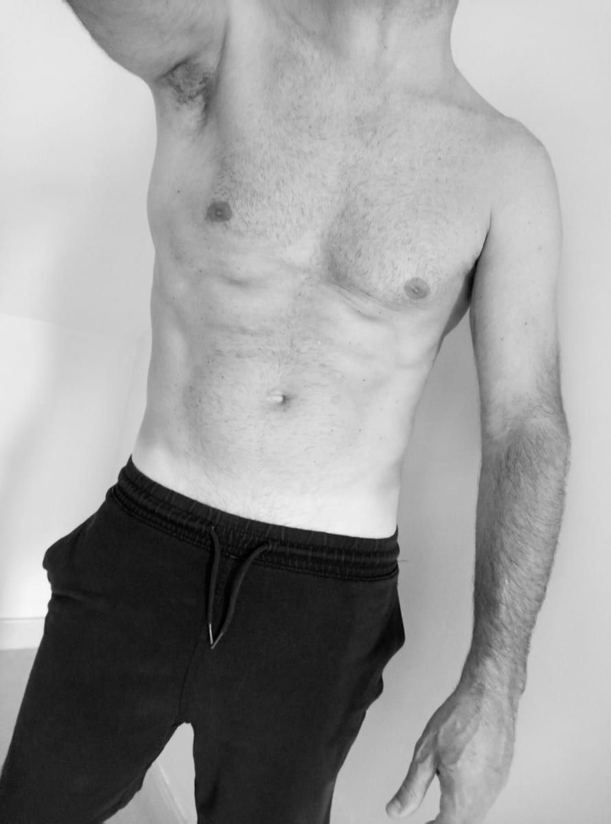 Yacob - Cruising gay à Cayamant Profil de Yacob, 32 ans, Cruising gay à Cayamant (Québec)