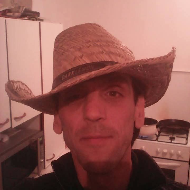 Profil de Imam, 36 ans, Cruising gay à Laurierville (Québec)
