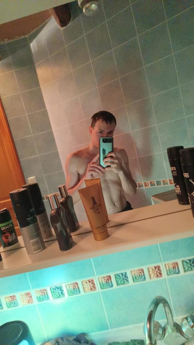 Profil de Uriel, 28 ans, Cruising gay à Lyster (Québec)