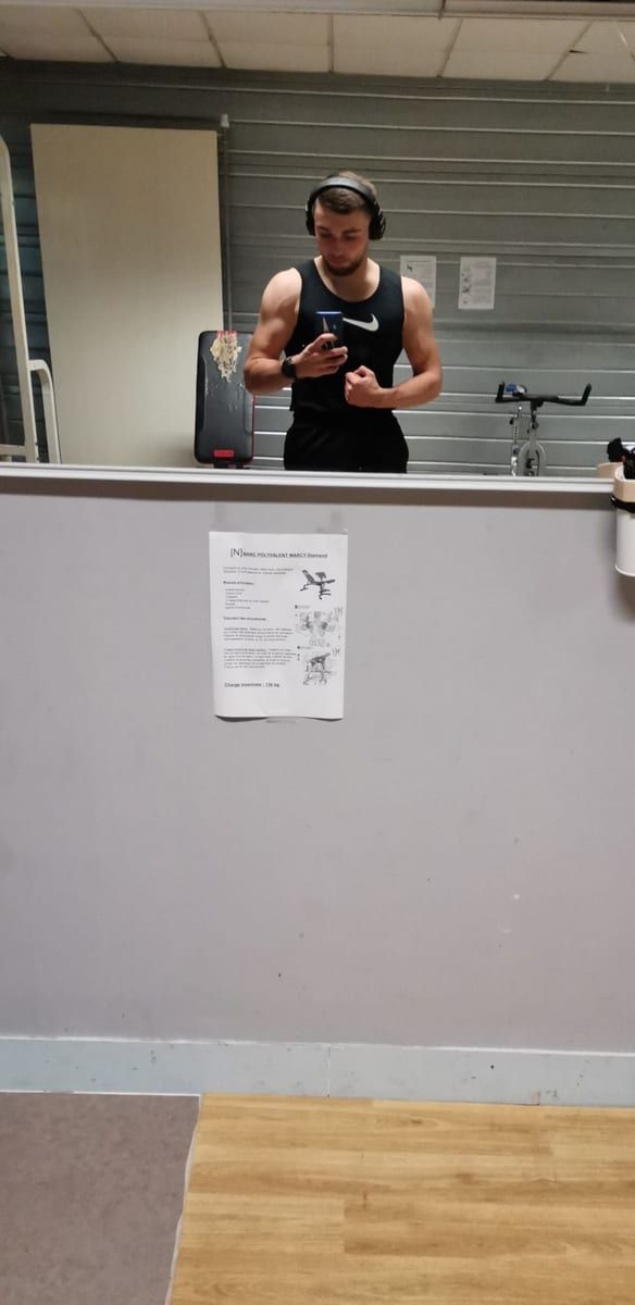 Profil de Mabrouck, 25 ans, Cruising gay à Crabtree (Québec)