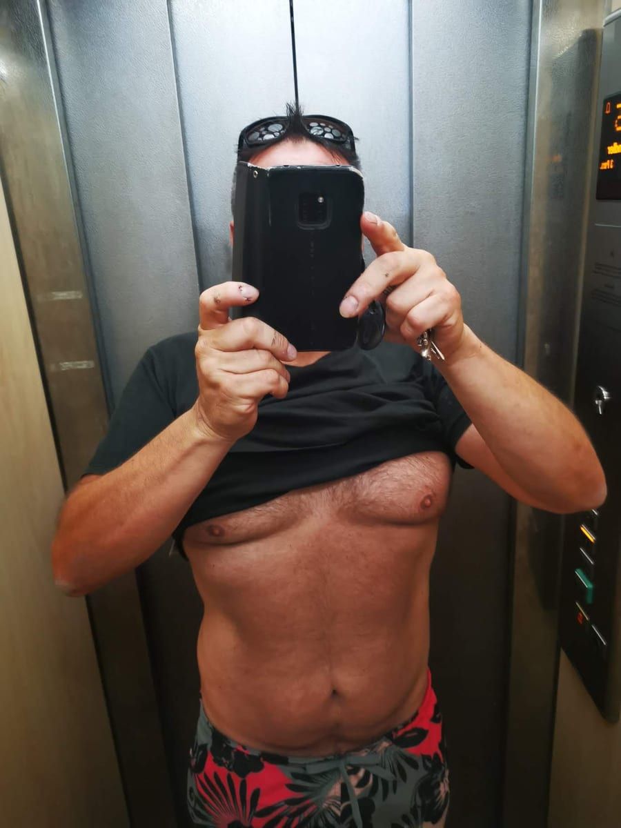 Profil de Fousseni, 39 ans, Cruising gay à Béthanie (Québec)