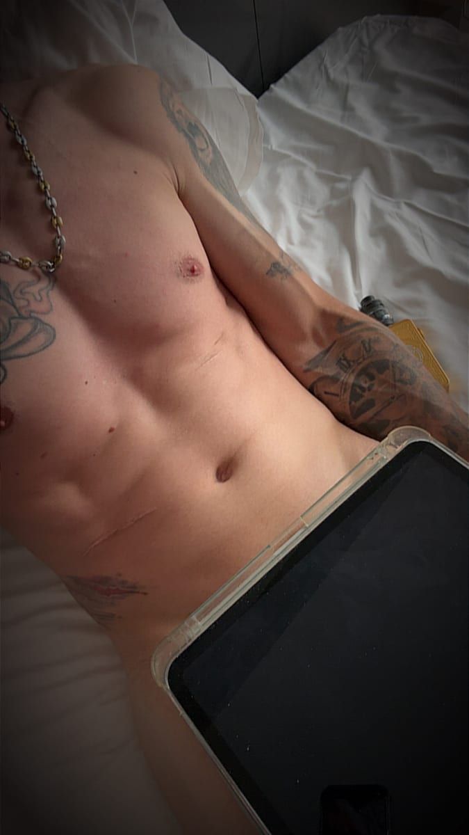 Joao - Cruising gay à Valcourt Profil de Joao, 36 ans, Cruising gay à Valcourt (Québec)