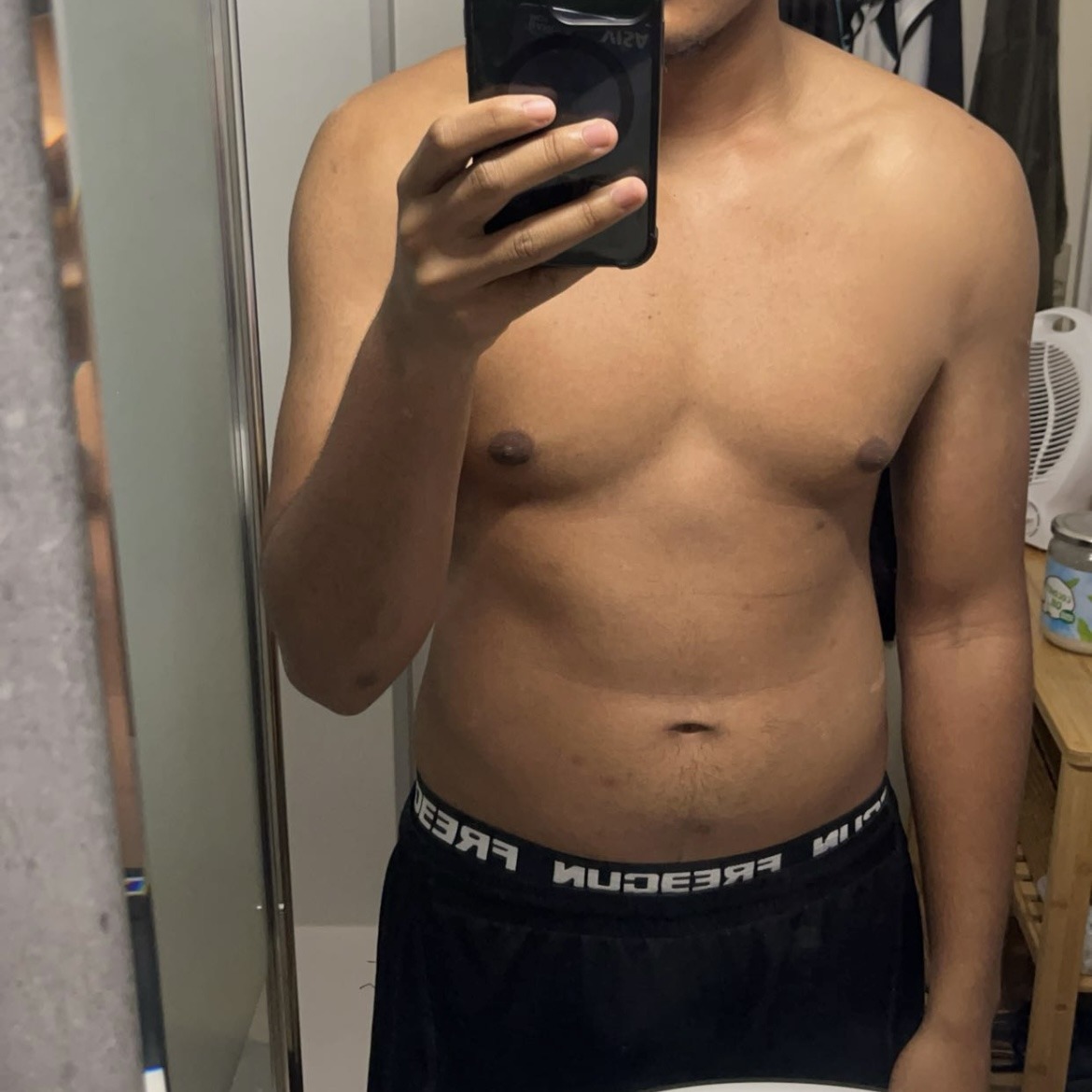 Profil de Hussein, 45 ans, Cruising gay à Saint-Aubert (Québec)