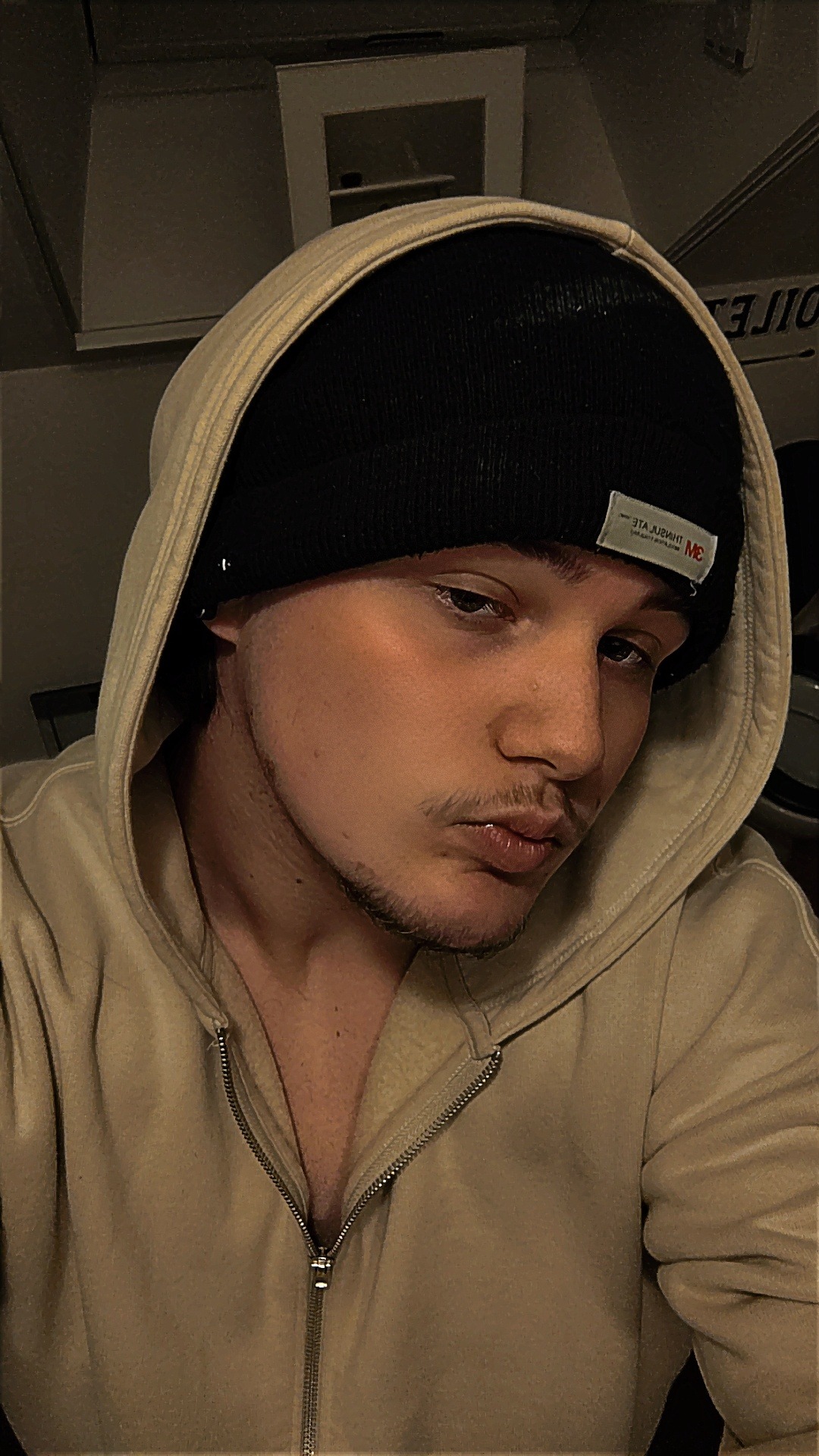 Profil de Thong, 44 ans, Cruising gay à Saint-Alexandre (Québec)