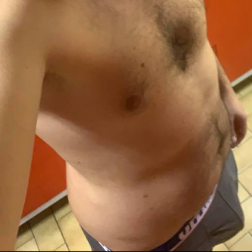 Profil de Lalaina, 24 ans, Cruising gay à Saint-Clet (Québec)
