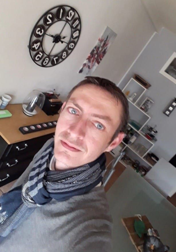Profil de Bora, 26 ans, Cruising gay à St. Albert (Alberta)