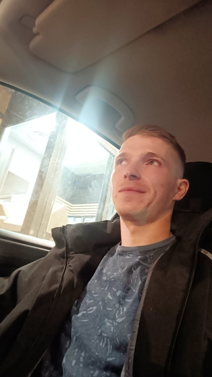 Profil de Rowann, 36 ans, Cruising gay à Saint-Robert (Québec)