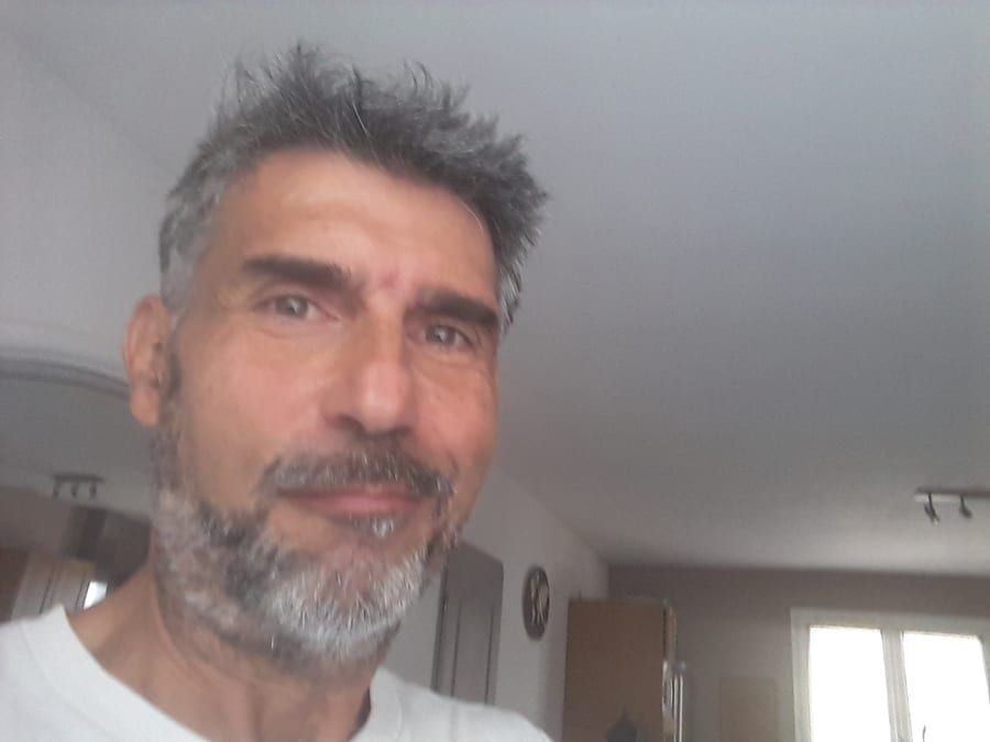Selahattin - Cruising gay à Cayamant Profil de Selahattin, 34 ans, Cruising gay à Cayamant (Québec)