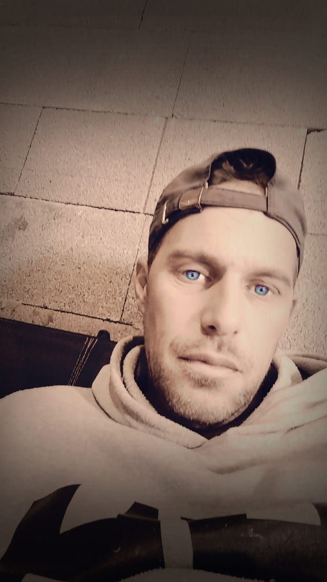 Antide - Cruising gay à Tracadie Profil de Antide, 23 ans, Cruising gay à Tracadie (Nouveau-Brunswick)
